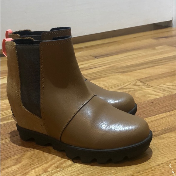 Sorel kids booties - Picture 2 of 3